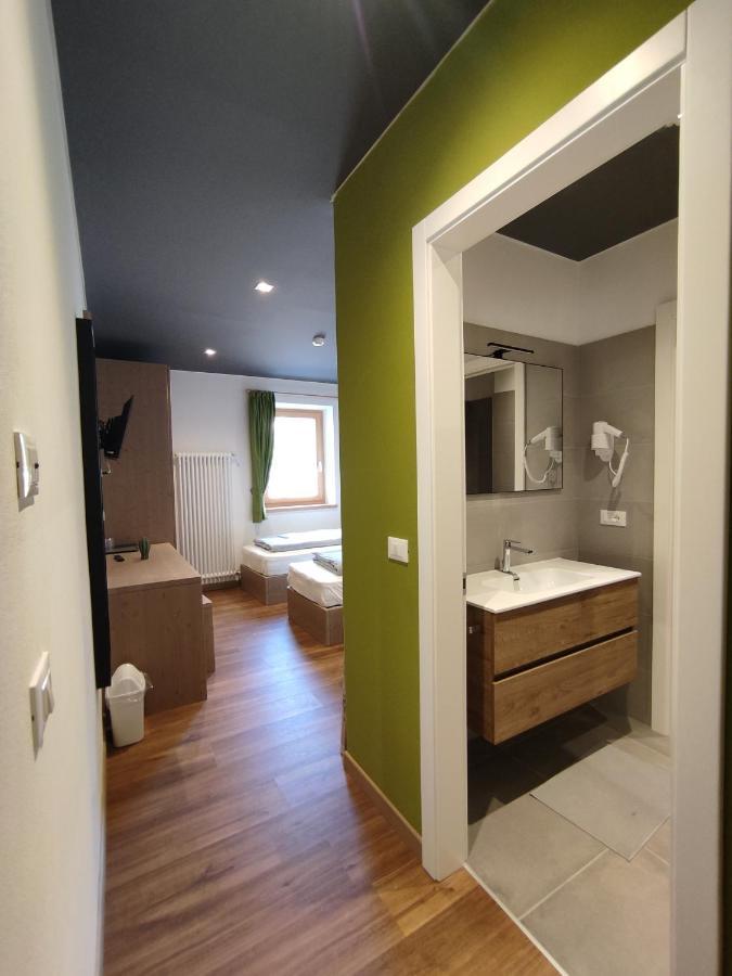 Hotel Villa Argentina Ronzone Luaran gambar