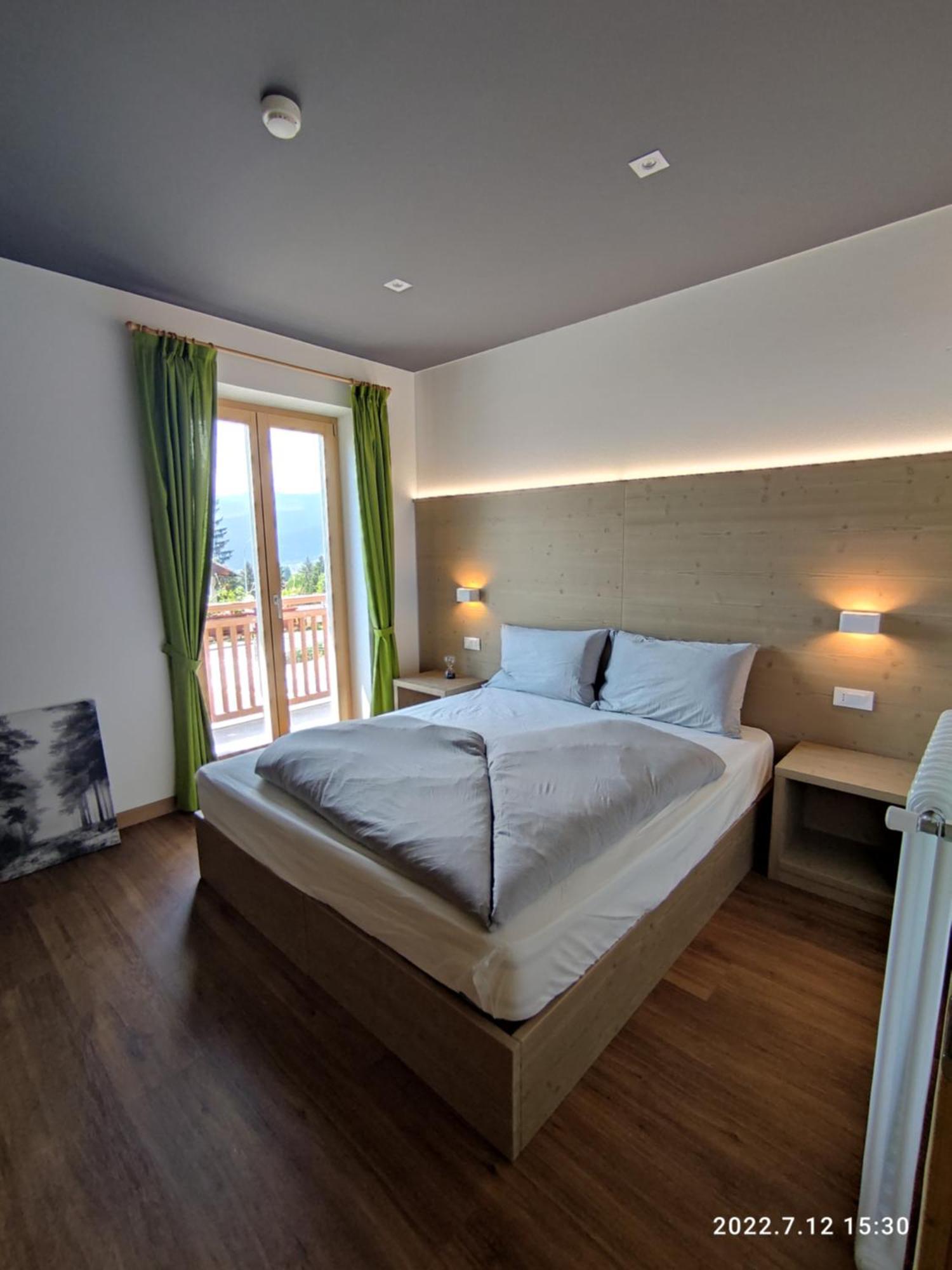 Hotel Villa Argentina Ronzone Luaran gambar